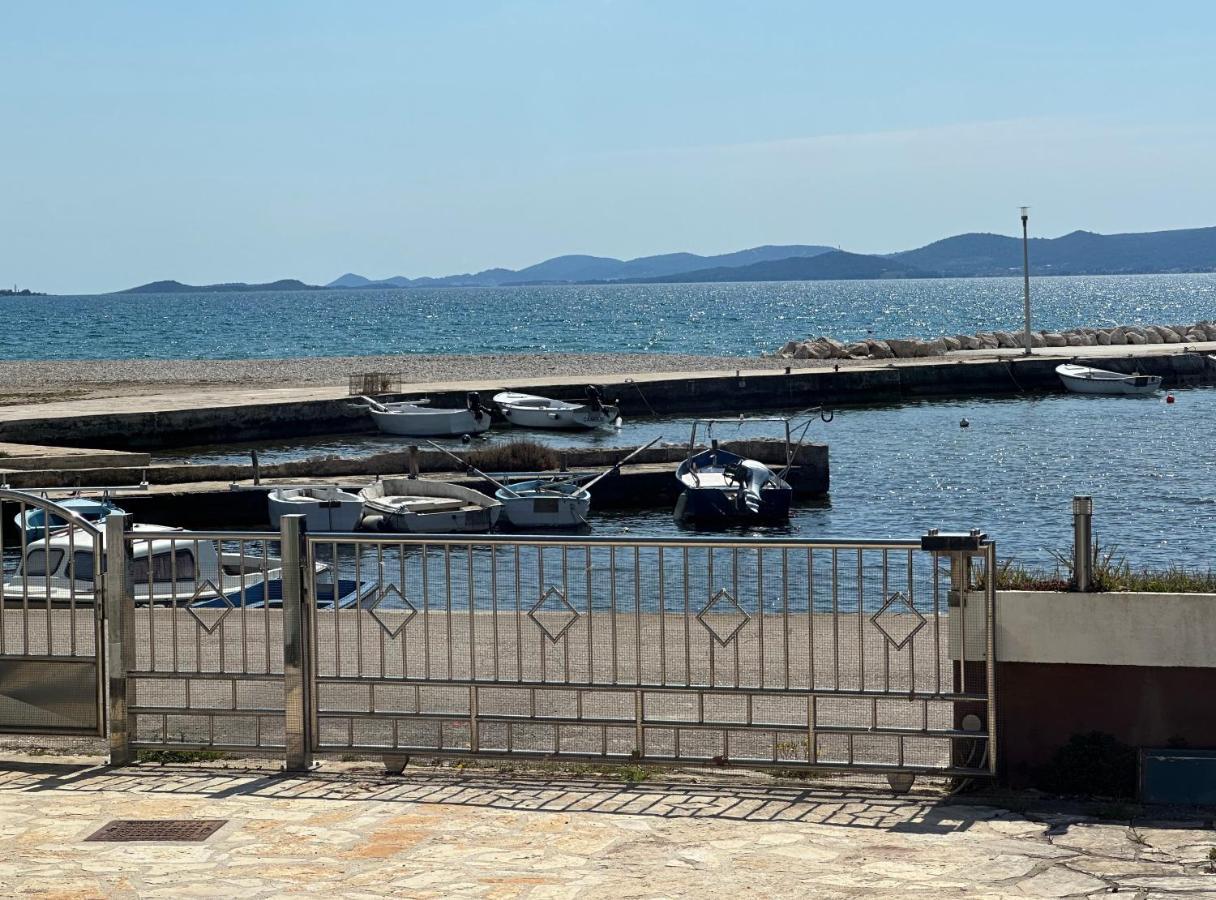 Ferienwohnung Seagull By The Sea Sukošan Exterior foto